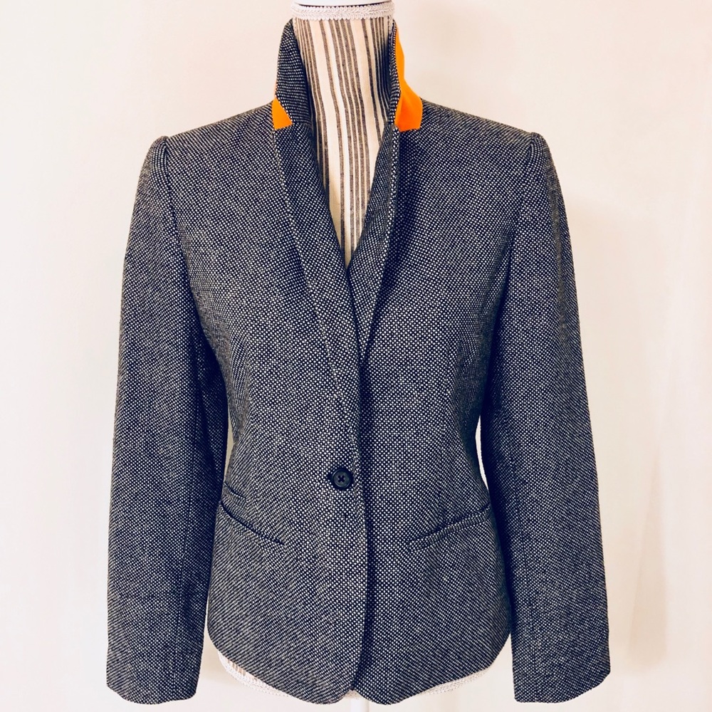 Fitted Tweed Blazer